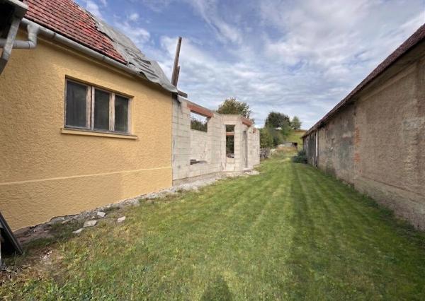 NA PREDAJ: RODINNÝ DOM V GÔTOVANOCH S VEĽKÝM POZEMKOM 1787m²