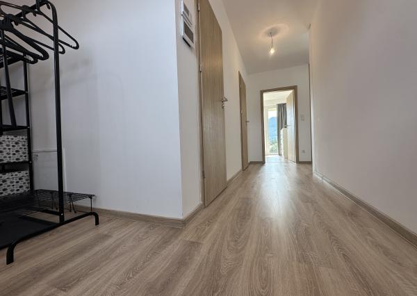 Svetlý 3-izbový novostavbový byt s veľkým balkónom a parkovaním