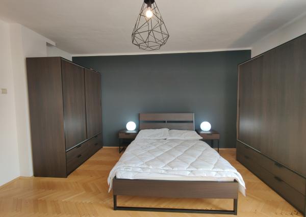 Byt v centre mesta s komfortom domu, záhradou a garážou