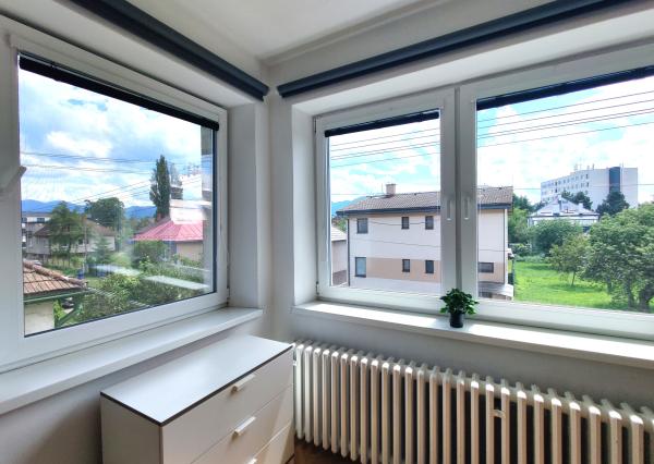 Byt v centre mesta s komfortom domu, záhradou a garážou
