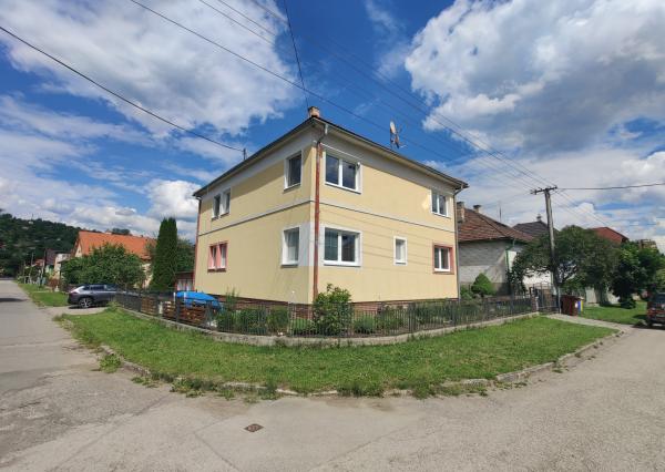 Byt v centre mesta s komfortom domu, záhradou a garážou
