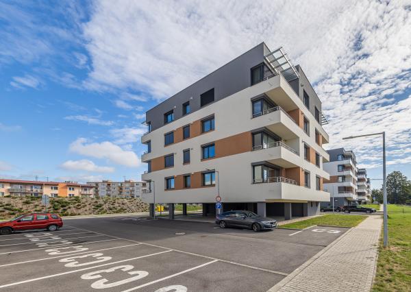 2-izbový byt vo vysokom štandarde s krytým parkovaním – Palúdzka