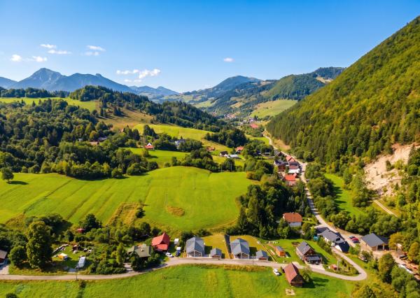 Luxusné chalupy v Zázrivej: Moderný relax v srdci Oravy