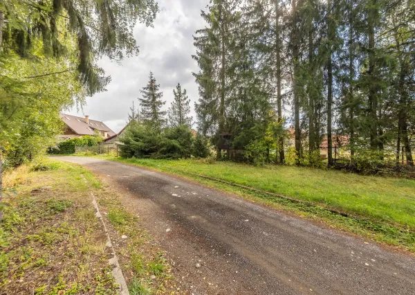 Rodinný dom vo Vavrišove v krásnom prostredí – skvelý potenciál a rozľahlý pozemok