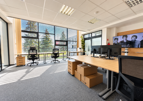 PRENÁJOM REPREZENTATÍVNYCH KANCELÁRSKYCH PRIESTOROV – 208 m²