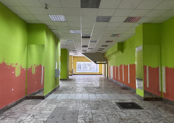 OBCHODNÉ PRIESTORY NA PRENÁJOM | 300 m² | PEŠIA ZÓNA LIPTOVSKÝ MIKULÁŠ