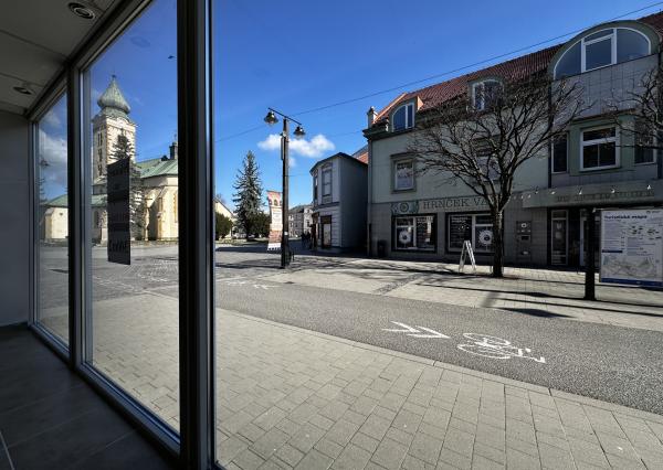 OBCHODNÉ PRIESTORY NA PRENÁJOM | 300 m² | PEŠIA ZÓNA LIPTOVSKÝ MIKULÁŠ