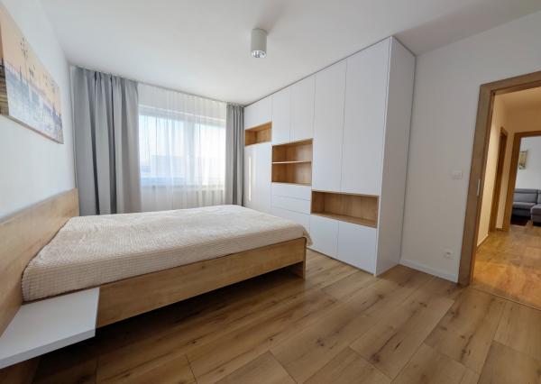 Nájom, 2-izbový byt v centre, Liptovský Mikuláš, s parkingom