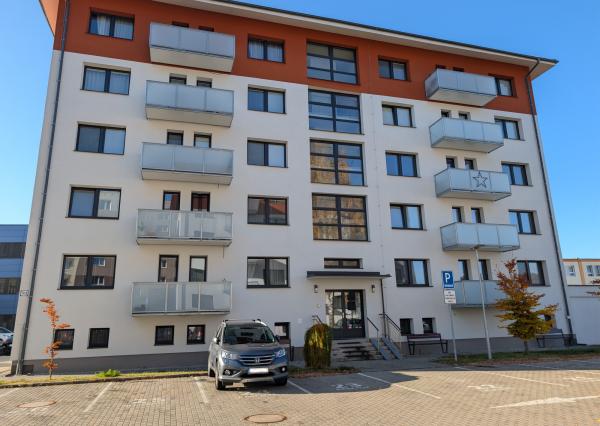 Nájom, 2-izbový byt v centre, Liptovský Mikuláš, s parkingom
