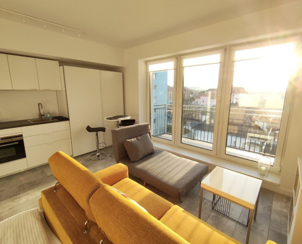 Na prenájom 1-izbový byt blízko centra, Liptovský Mikuláš