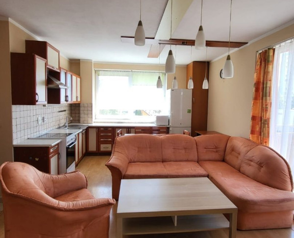 Prenájom: dvojizbový byt na Nábreží v modernej bytovke