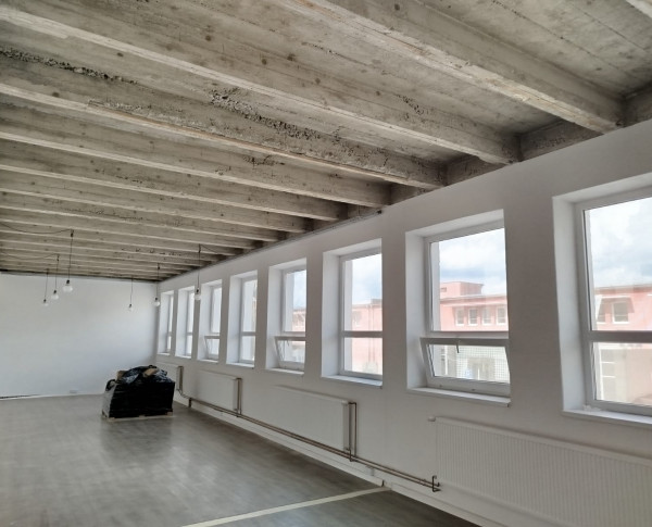 Štýlový industriálny priestor  – kancelárie podľa vašich predstáv