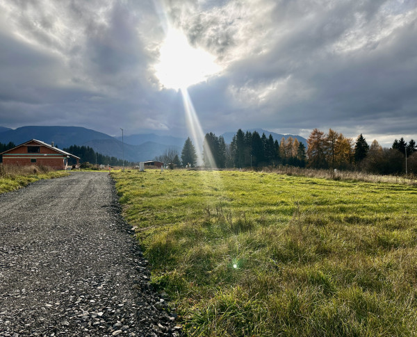 Na predaj stavebný pozemok s výmerou 722 m² – Jamník, Liptov