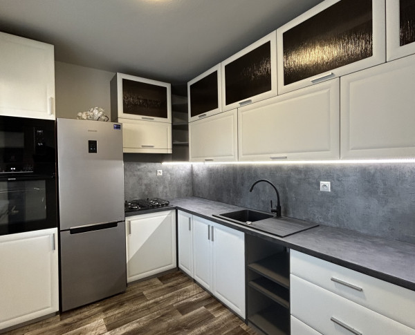 Na prenájom 3- izbový byt na Podbrezinách