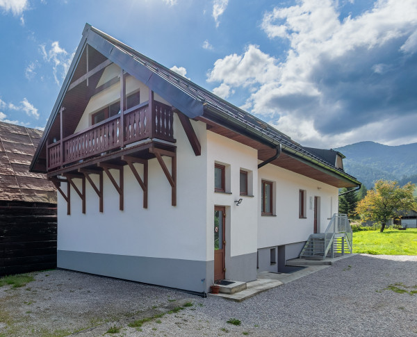 Rodinný dom s dvomi bytmi – Hubová, okres Ružomberok