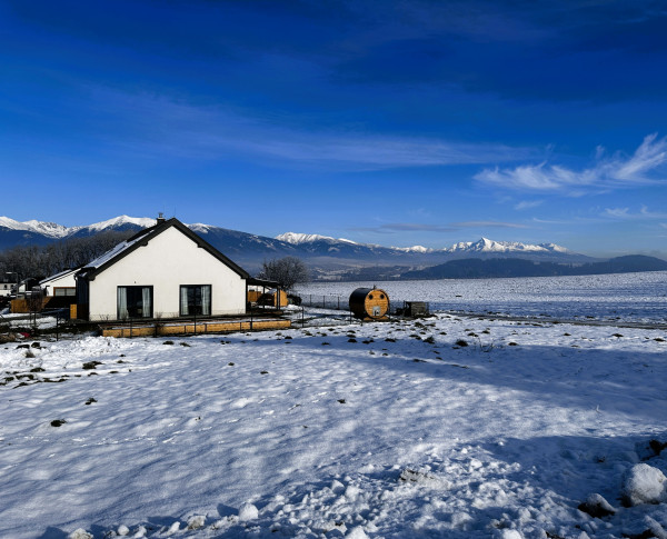 Posledný voľný pozemok v novej časti Závažnej Poruby – Pod Poludnicou
