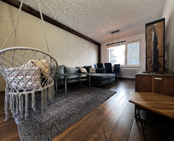 4-izbový byt na prenájom, komplet zariadený, LM