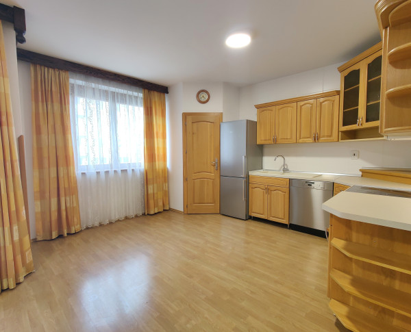 2-izbový byt na prenájom, Liptovský Mikuláš (Nábrežie)