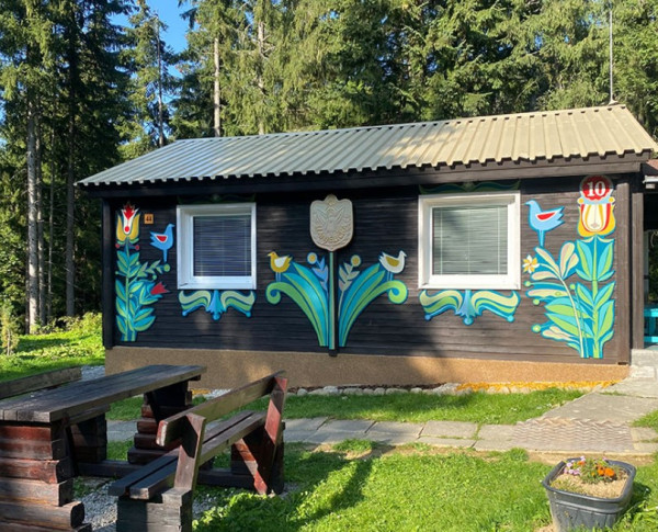 Chatka pri zjazdovke v Jasnej + 2 parkovacie miesta