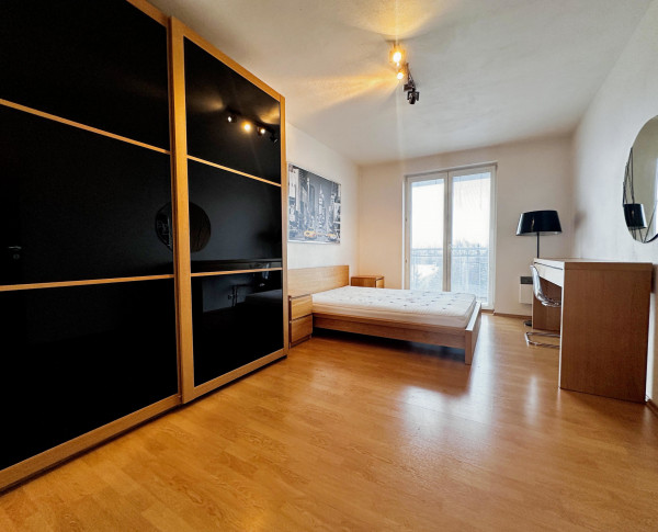 2i byt Liptovský Mikuláš centrum | 2 balkóny | zariadený