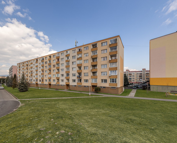 Na predaj 3‑izbový byt s loggiou v pokojnej časti Palúdzky – Liptovský Mikuláš