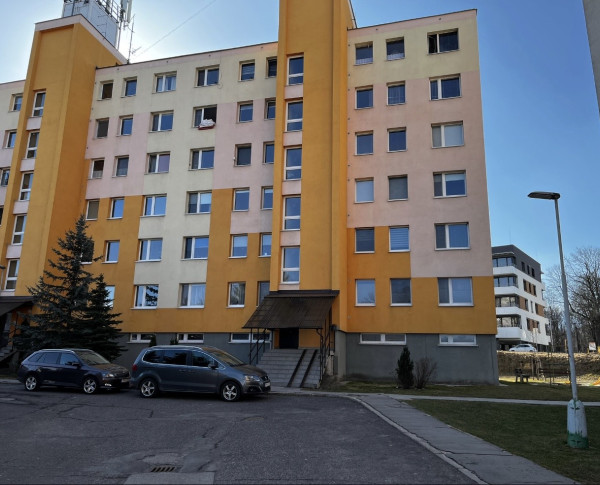 Na prenájom 4- izbový byt v Liptovskom Mikuláši