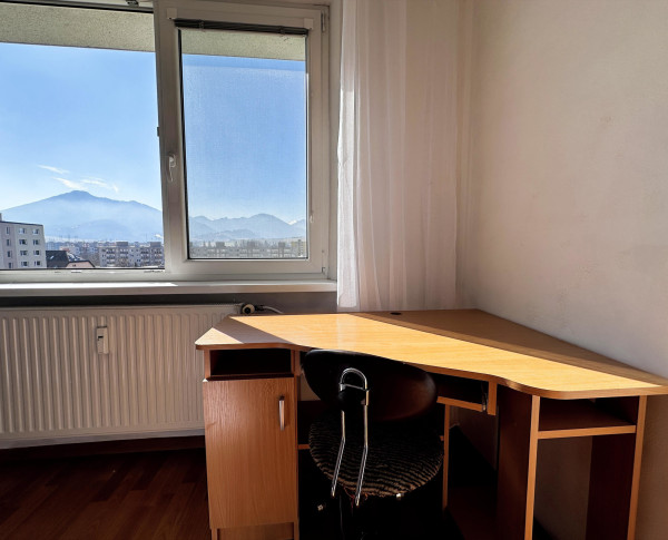 REZERVOVANÉ NA PREDAJ Priestranný 4-izbový byt s výmerou 79,8 m² centrum