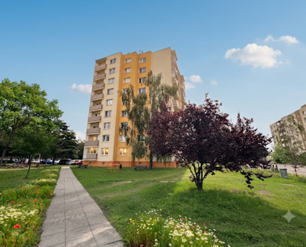 Na prenájom 2-izbový byt s balkónom v Liptovskom Mikuláši
