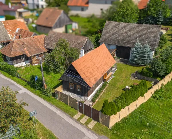 Liptovská chalupa s pozemkom, humnom a atmosférou, Jakubovany