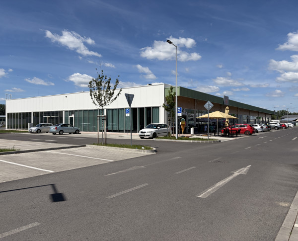 Moderný obchodný priestor 175,8 m² na prenájom – OC Point, Liptovský Mikuláš